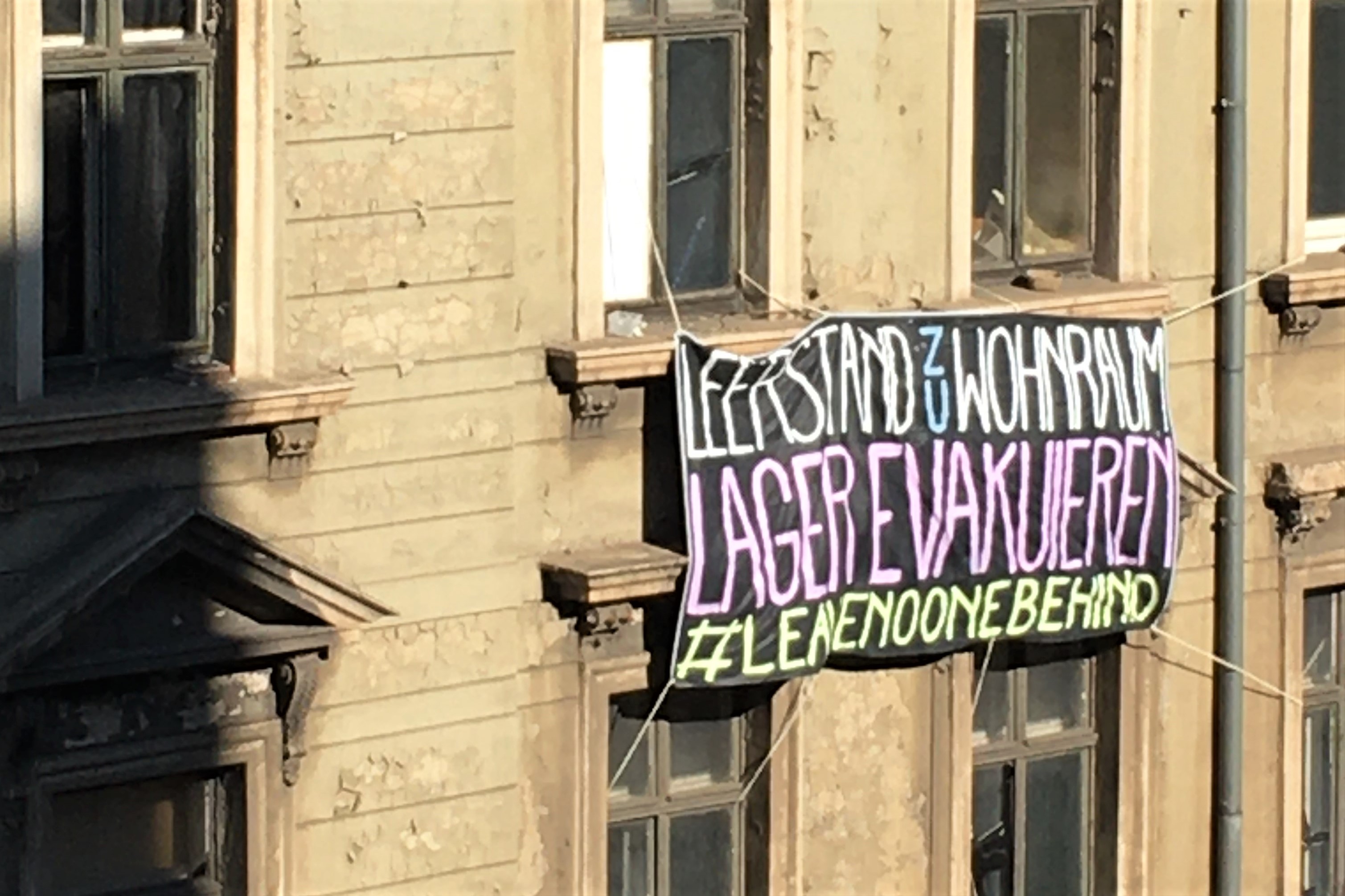 Banner 5 von 5 - Leerstand zu Wohnraum, Lager evakuieren - #leavenoonebehind