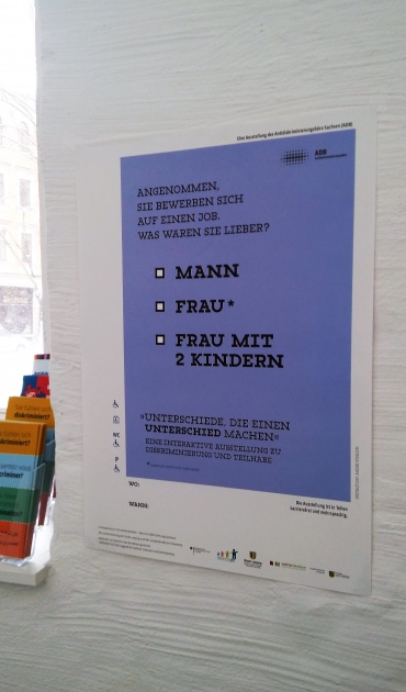 Ein Ausstellungsplakat der Ausstellung des ADB
